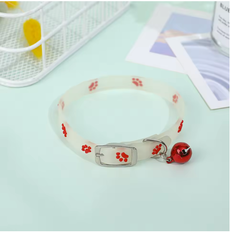 collier pour chat rouge